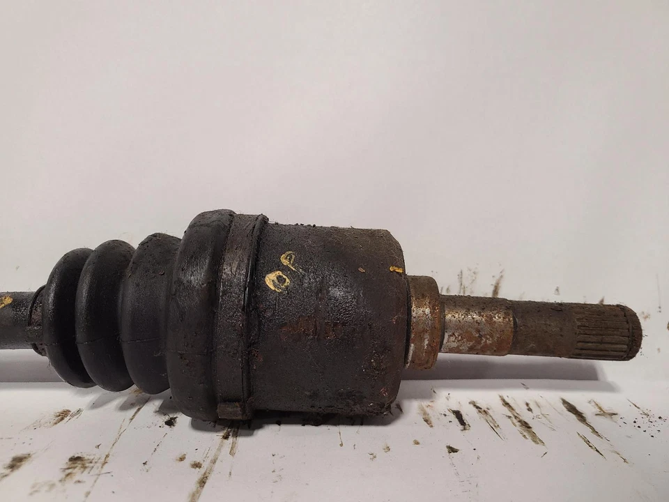 Eje de transmisión delantero izquierdo usado se adapta a: Ford Tempo 1991 eje delantero L. desde 11/90 Foto 2 de 4