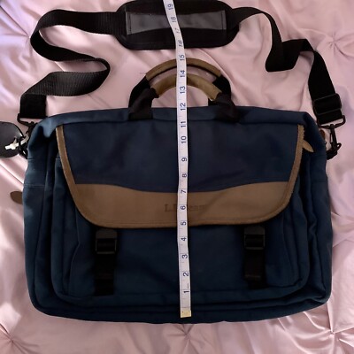 LL BEAN w318 Messenger Bag Green Leather Computer/Laptop Crossbody LL BEAN w318 Messenger Bag Green Leather Computer/Laptop Crossbody