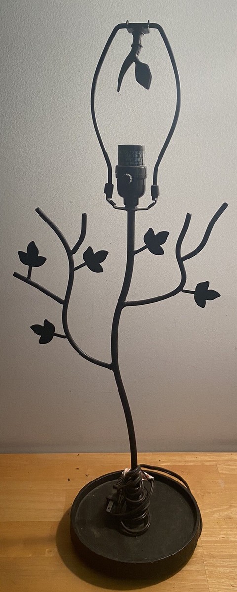 VINTAGE PIER 1 IMPORTS METAL RUSTIC LEAF DARK BROWN TABLE VINTAGE PIER 1 IMPORTS METAL RUSTIC LEAF DARK BROWN TABLE