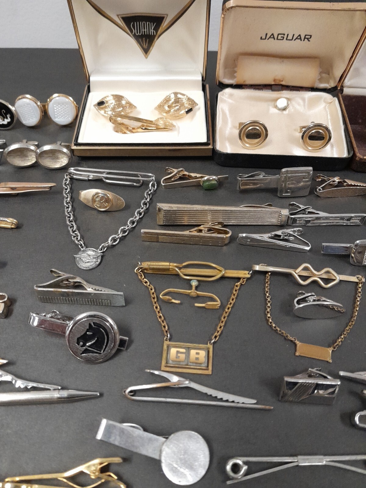 187 Piece Vintage and Modern Mens Costume Jewelry Cufflinks Tie Bars