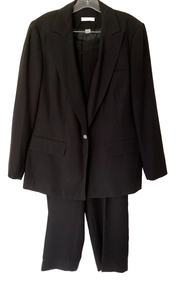 green emerald velvet dress Amazon.com: Women's Shiny Satin Suit 3 Piece Slim Fit Set Formal Jacket  Pants Vest Sets for Women Suits Dinner Black : Clothing, Shoes & Jewelry