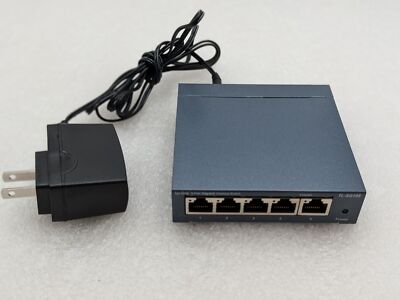 TP-Link TL-SG105 5-Port Gigabit Easy Smart Switch w/ AC Adapter