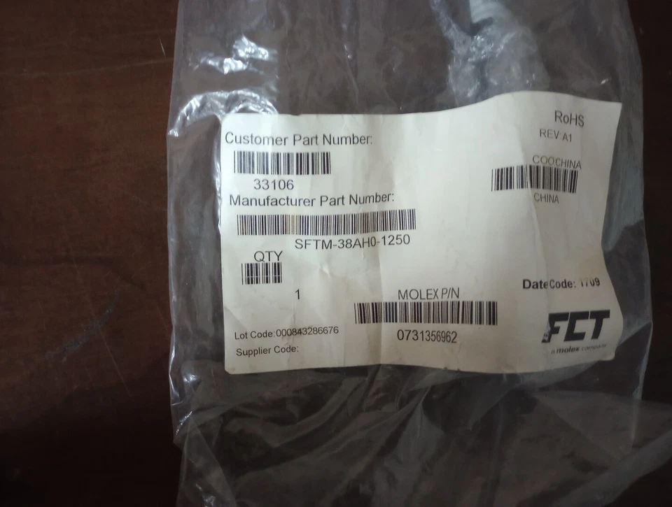 FCT-A MOLEX COMPANY SFTM-38GH0-1350 / SFTM38GH01350 (NUEVO EN CAJA) Foto 2 de 2