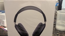 Apple AirPods Max Wireless Over-Ear Headset - Space Gray