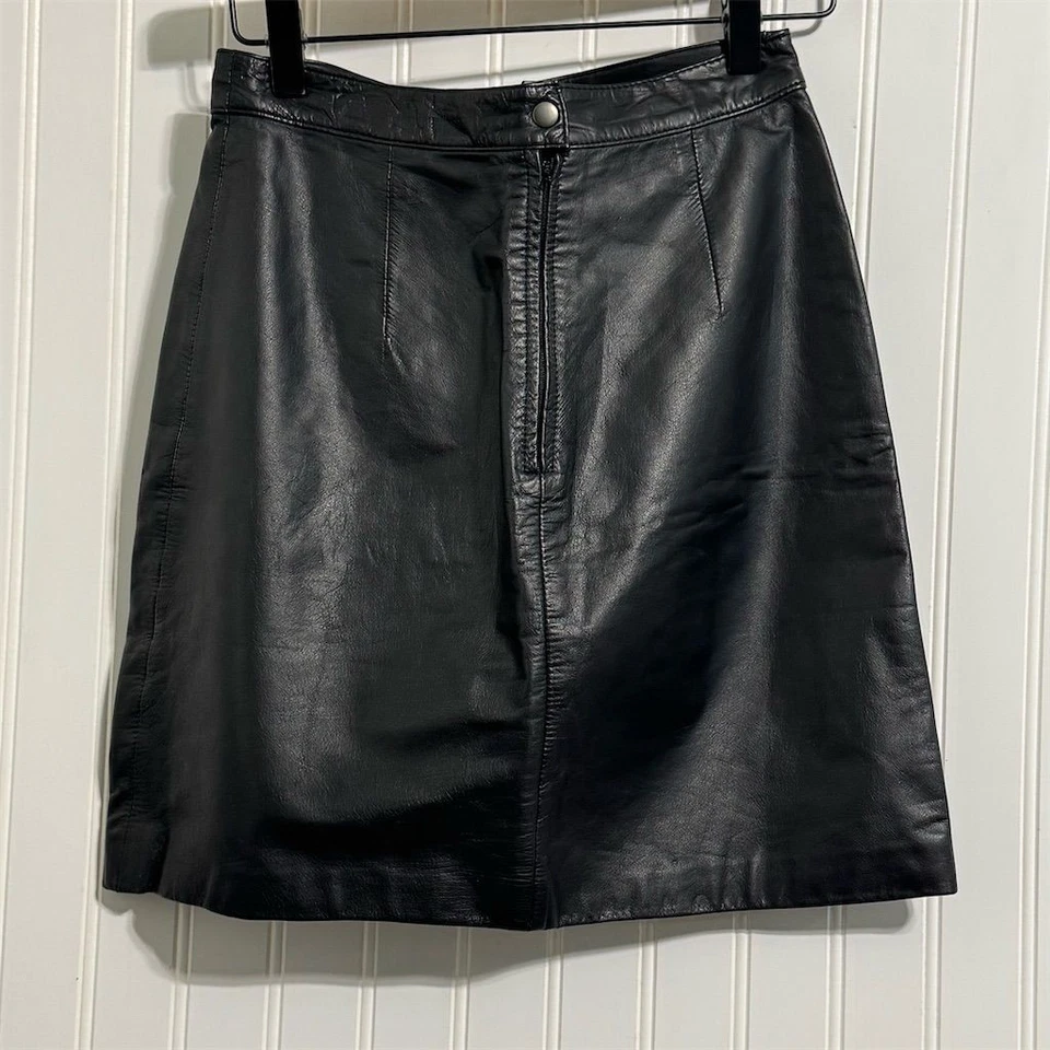 Minifalda Berman's 100 % cuero 6 negra línea A años 90 grunge oscura femenina de colección Foto 2 de 4