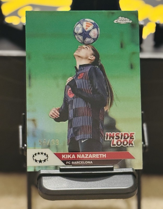 2024-25 Topps Chrome UWCL INSIDE LOOK KIKA NAZARETH GREEN /99 BARCELONA