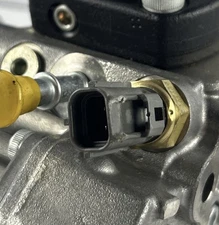 OEM CAT 368-9041 High Pressure Fuel Injection Pump C6.6 C7.1 thumbnail 2