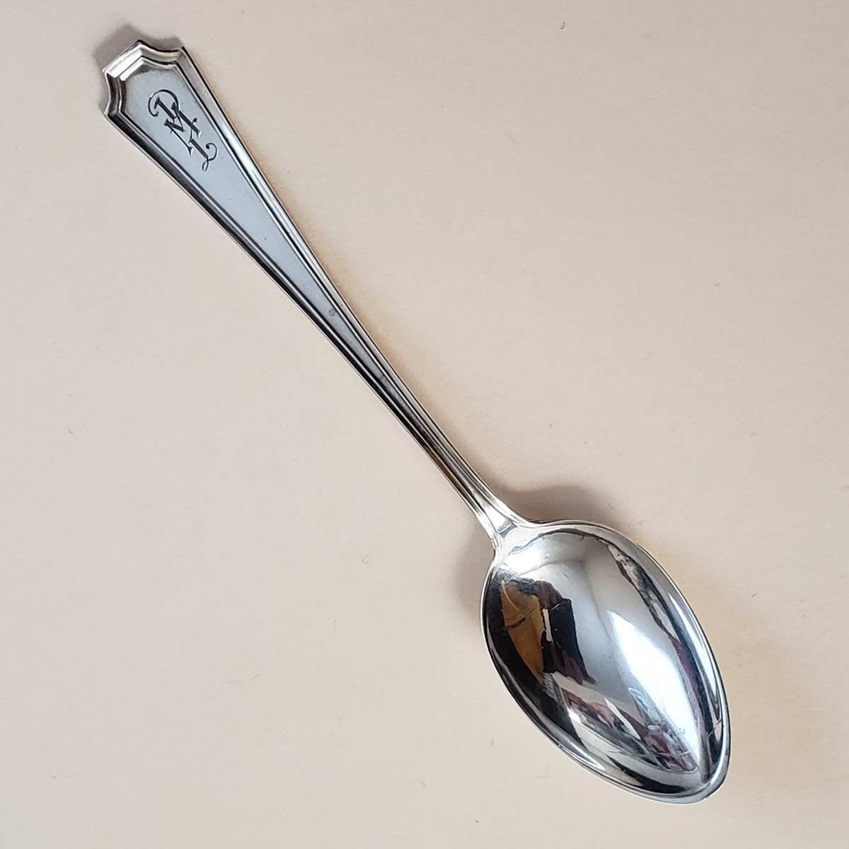 レア spoon Silverlight 美品に近い ANTIQUE COLLECTABLE STERLING SILVER SPOON , 4.25 INCHES
