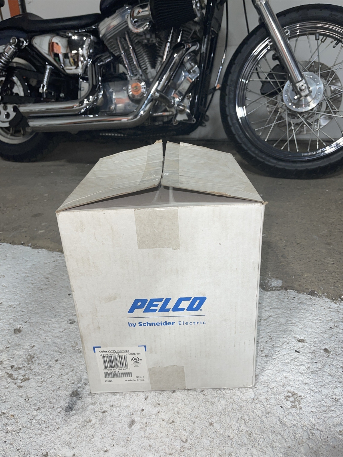PELCO IS51-DNV10S COLOR CCTV CAMERA K-5CDNV0SN - (NEW OPEN BOX)