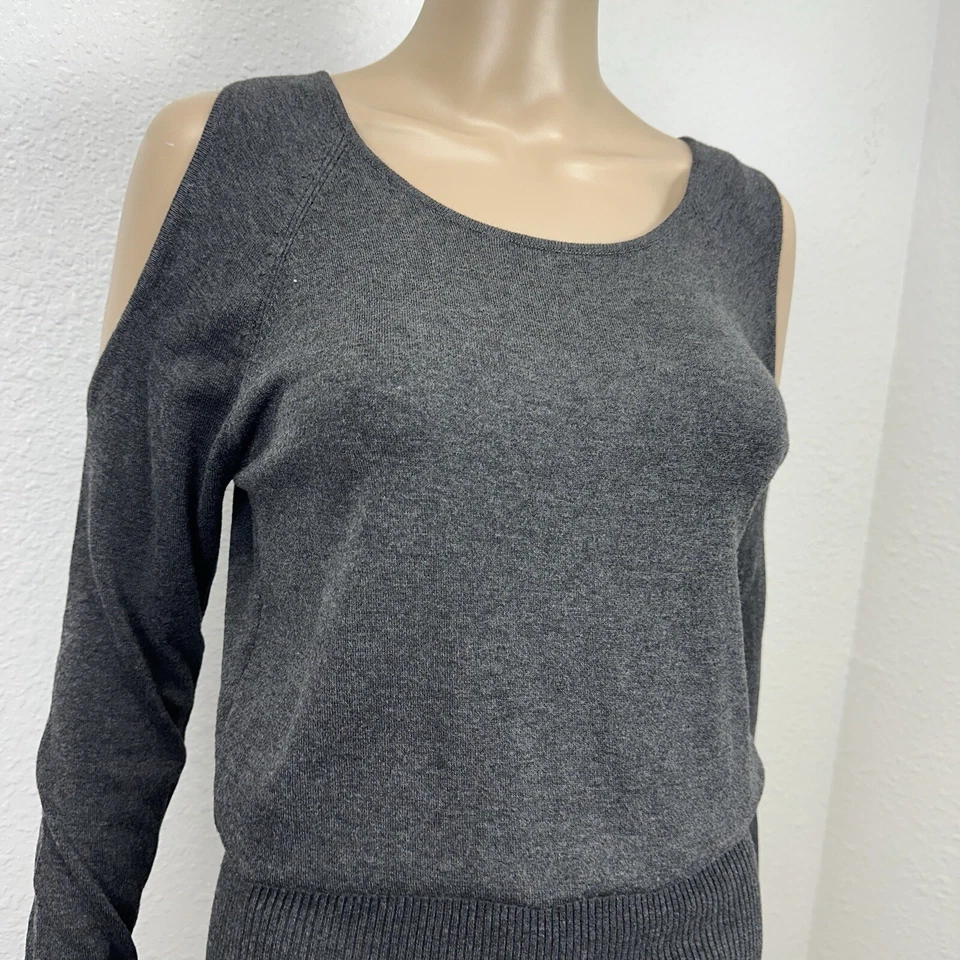 Sexy Vestido Suéter Buffalo David Bitton Bodycon Gris Tejido Hombro Frío Talla S Foto 3 de 4