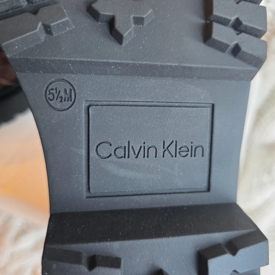 Nuevo en caja Mocasín Oxford plataforma flecos Sophy para mujer Calvin Klein marrón cocodrilo 5,5 Foto 4 de 4