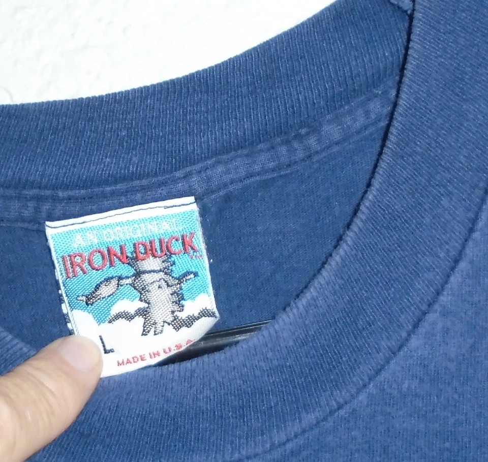 vintage 1994 Uconn Huskies basketball t shirt Large - Image 2 of 3