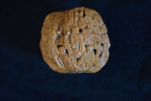 Nussbaum handgeschnitzt NETSUKE 18 Buddha-Gesichter (b164) - Bild 8 von 11