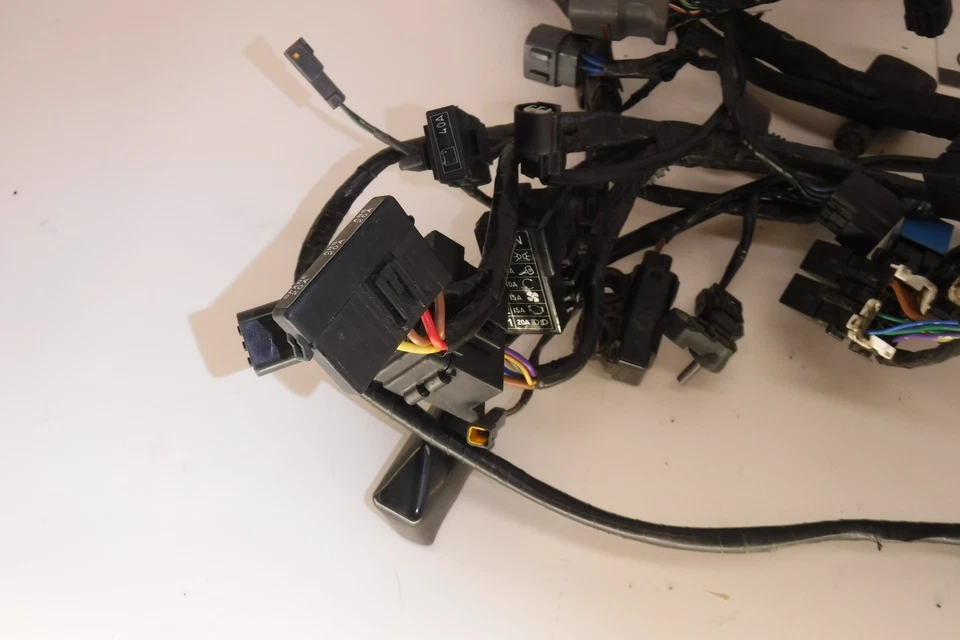 Triumph Tiger Explorer 2013 fabricante de equipos originales arnés de cableado motor telar de cable Foto 2 de 4