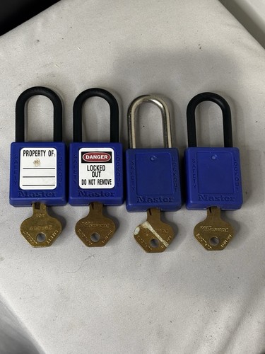 (1)- Master Lock 410Blue Zenex Thermoplastic Safety Padlock - Picture 2 of 4