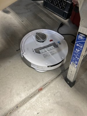 Ecovacs Deebot Cordless Vacuum Cleaner White And Silver  No Charging Dock