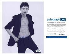 Elliot Page "The Umbrella Academy" AUTOGRAPH Signed 8x10 Photo F ACOA