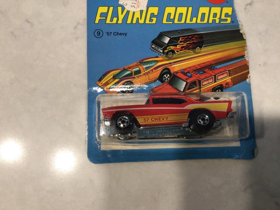 1975 HOT WHEELS FLYING COLORS 57 CHEVY ON ORIGINAL CARD OLD  STORE STOCK - Image 3 of 4