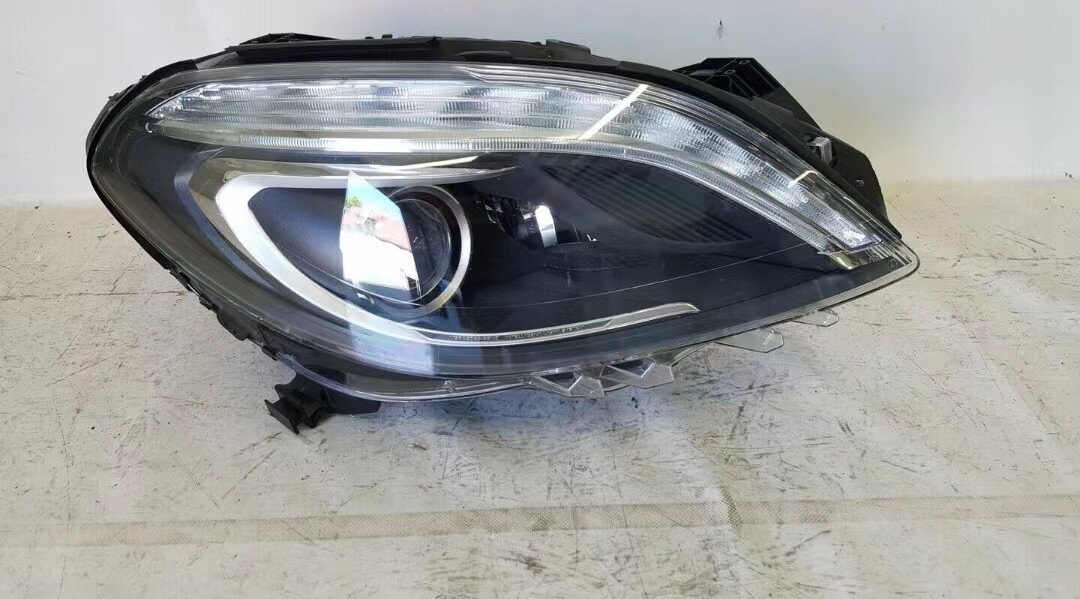 For 2011 EU Mercedes Benz B-Class W246 Right Xenon Headlight OEM  