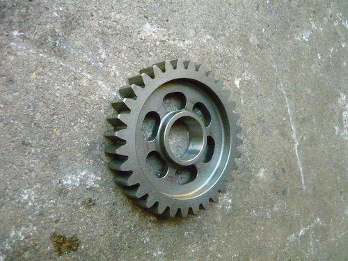 GEAR, 1ST DRIVEN (NT:32)