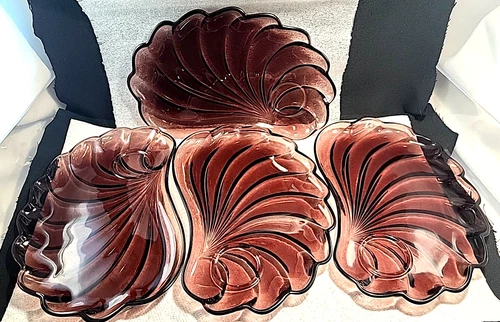 Set Of 4 Hazel Atlas Moroccan Amethyst Glassware Fan Luncheon/ Snack Plates