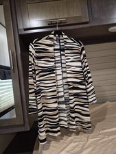 Chico's Travelers Jacket size 3 / XL, Animal Black Gray Tan Cardigan Knit.