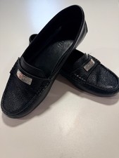 COACH Fredrica Women  s Flat Loafers Pebbled Leather Black; Size 8.5B