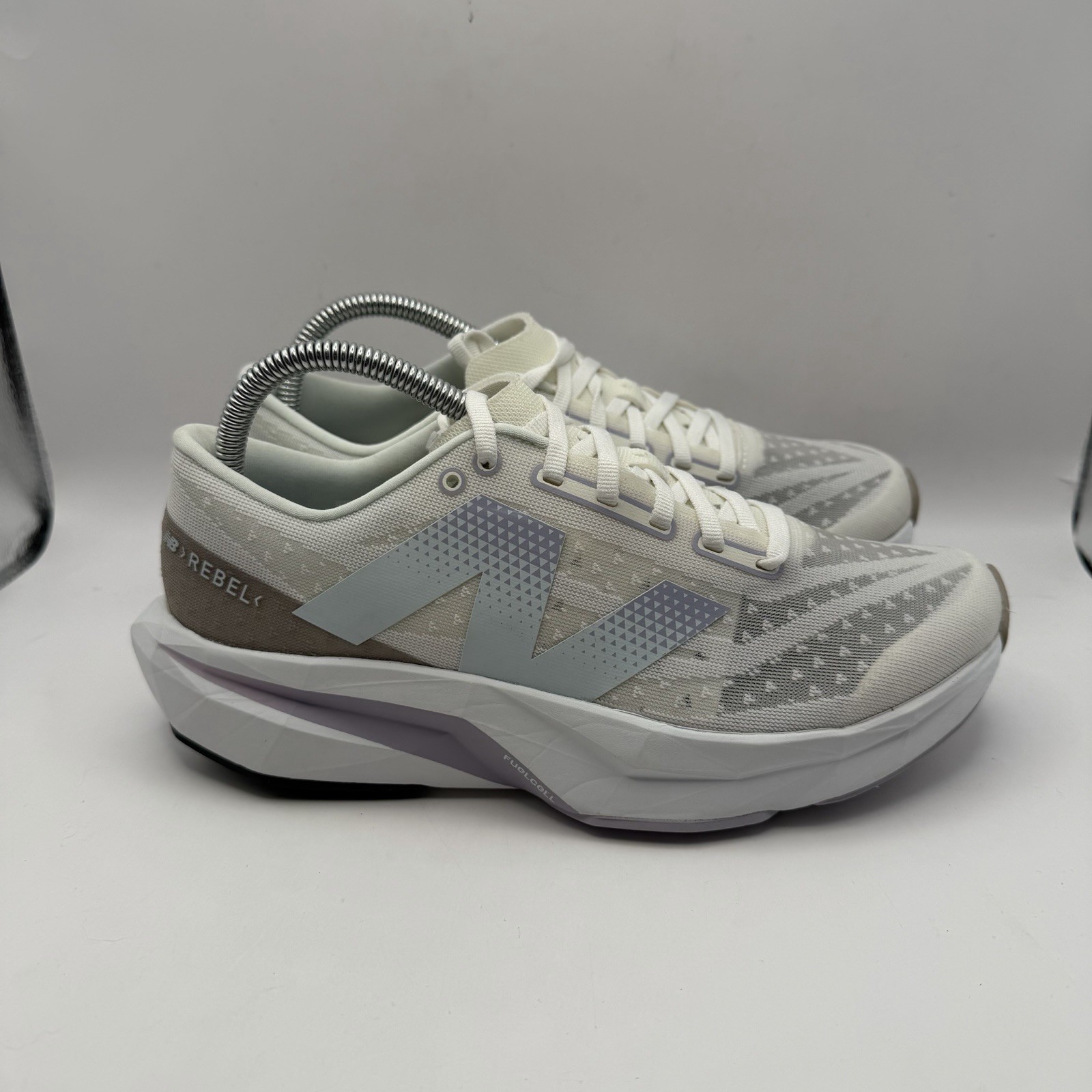 New Balance x Calia FuelCell Rebel V4 White Beige WFCXCD4 Running Women's SZ 9 thumbnail 2