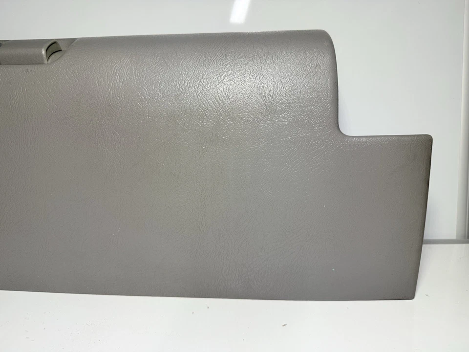 1995-1998 (99-00) Chevrolet GMC GMT400 C/K SUV tablero guantera gris OEM Foto 4 de 4