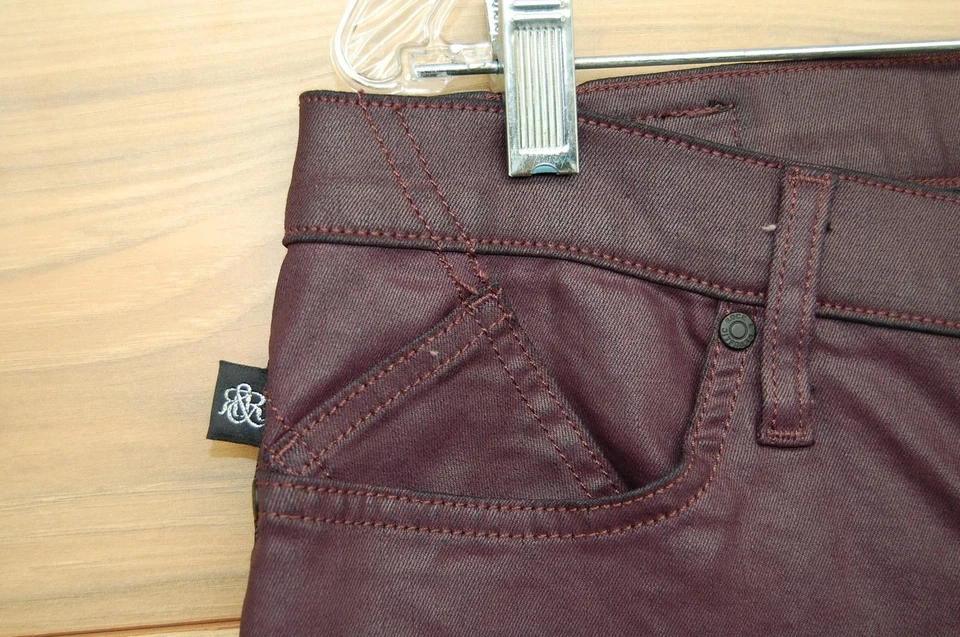 Rock & Republic Jeans Womens 14 Burgundy Berlin Coated Skinny Stretch 5 Pocket - Image 4 of 4