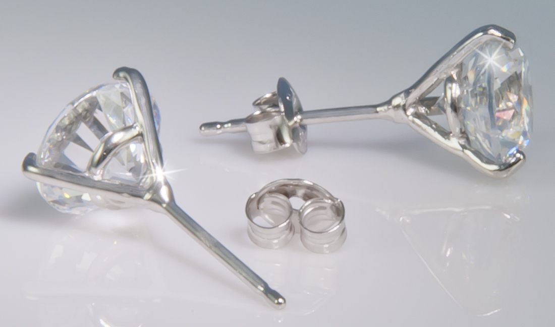 Set Di Orecchini A Perno Rotondi In Zirconia Cubica 5Mm In Argento - Foto 9