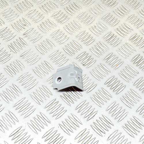 Volkswagen Golf MK7 GTI Kotflügelhalter vorne rechts 5G0809471 2.0Benzin 169kw 2017