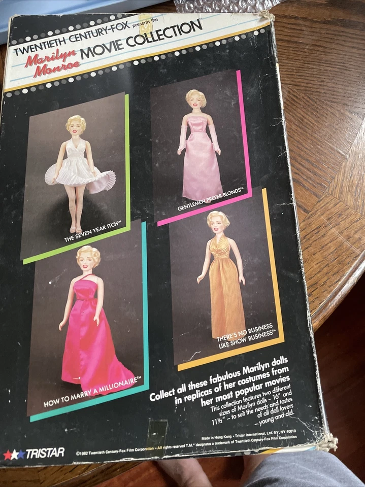 BONECA NOVA NA CAIXA 1982 MARILYN MONROE NÃO HÁ NEGÓCIOS COMO SHOW BUSINESS - Imagem 3 de 4
