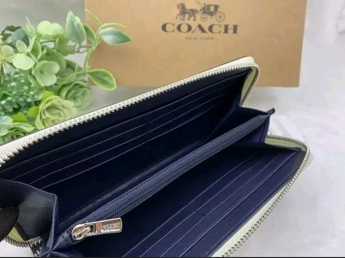COACH × KAFFE FASSETT Signature White Blue Flower Long Wallet