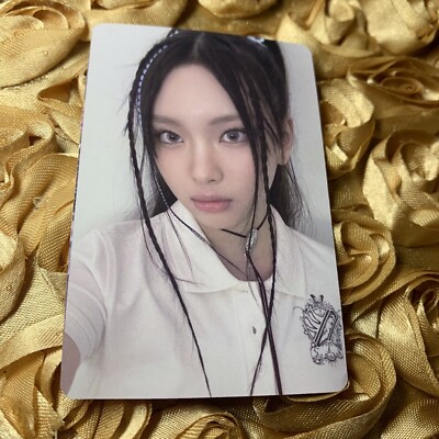 Hyein NEWJEANS Girls Bunny Land Celeb Edition Photo Card Kpop White Polo