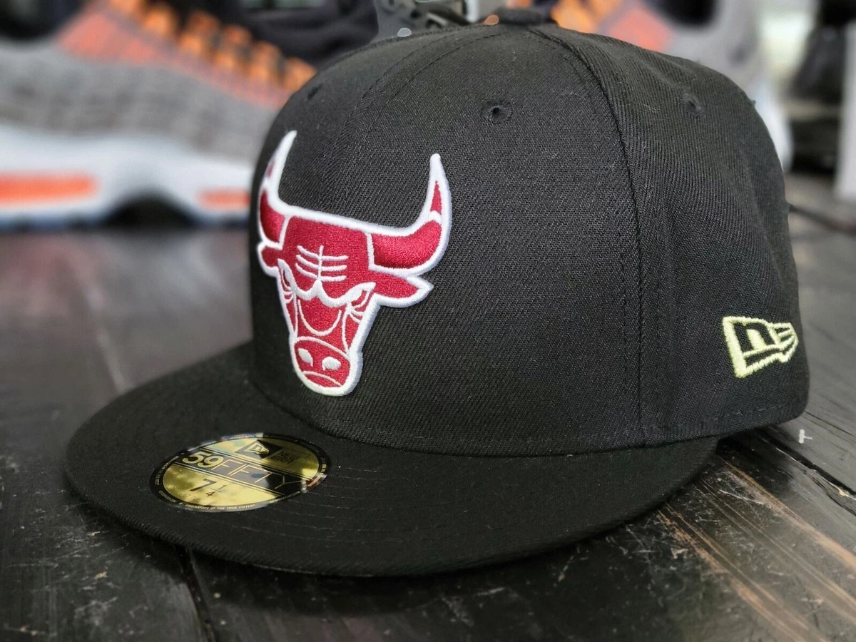 New Era 5950 Chicago Bulls Black/Burgundy Logo Fitted Hat Men Size