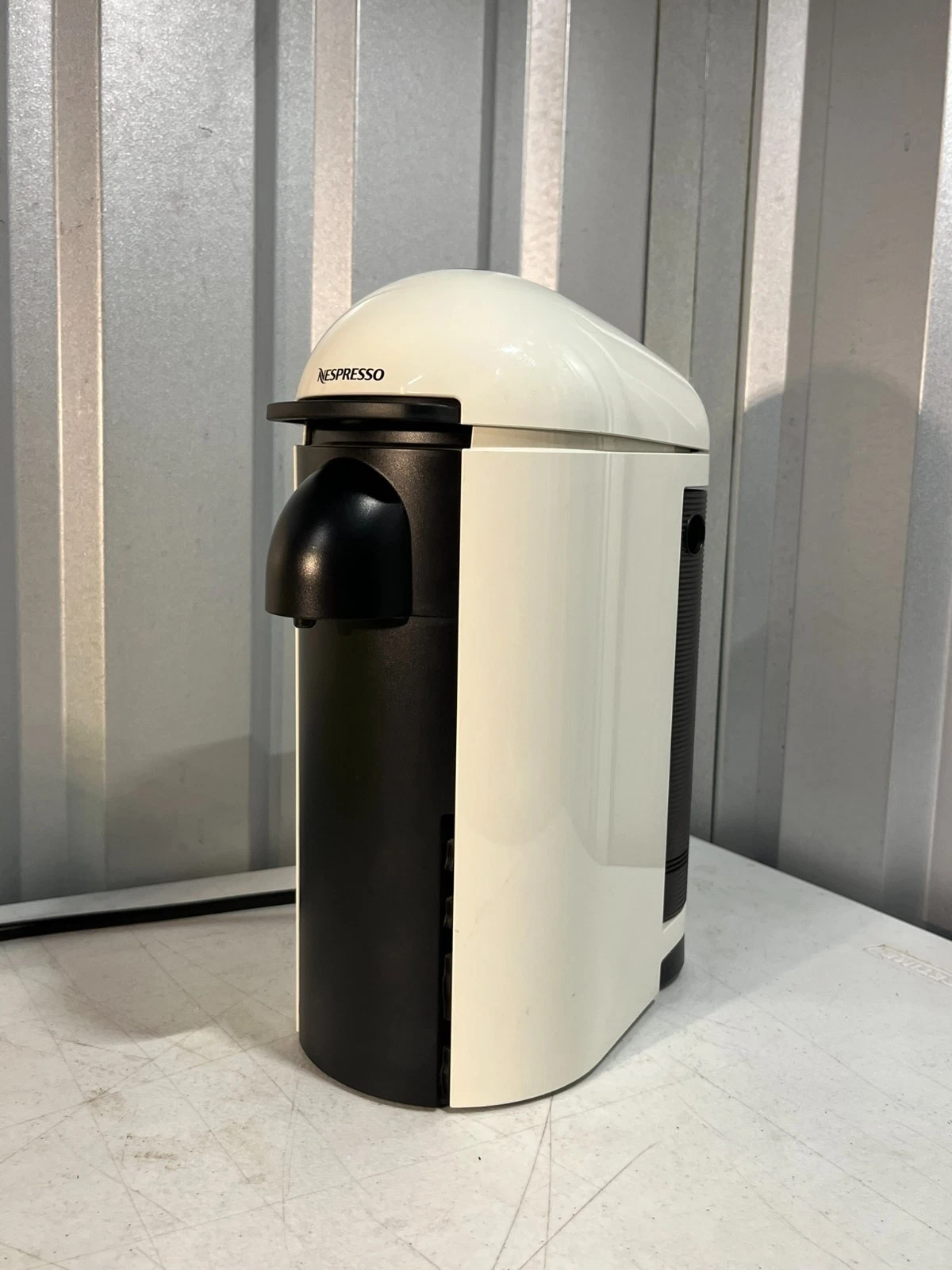 Nespresso VertuoPlus Breville BNV421WHT Espresso Machine White - NO TANK