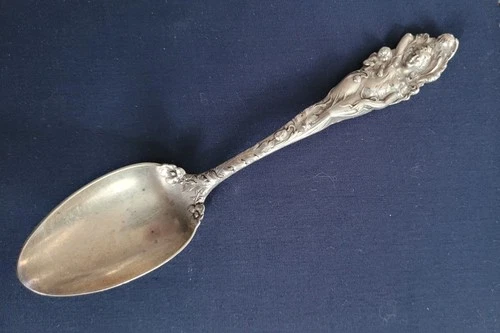 Reed and burton Love Disarmed 5 5/8 spoon (sterling silver)