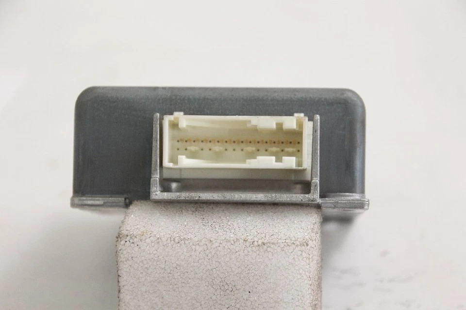 Unidad de control sensor de impacto audi a4 b5 8a0959655c 1.9 02-1996 Foto 2 de 3