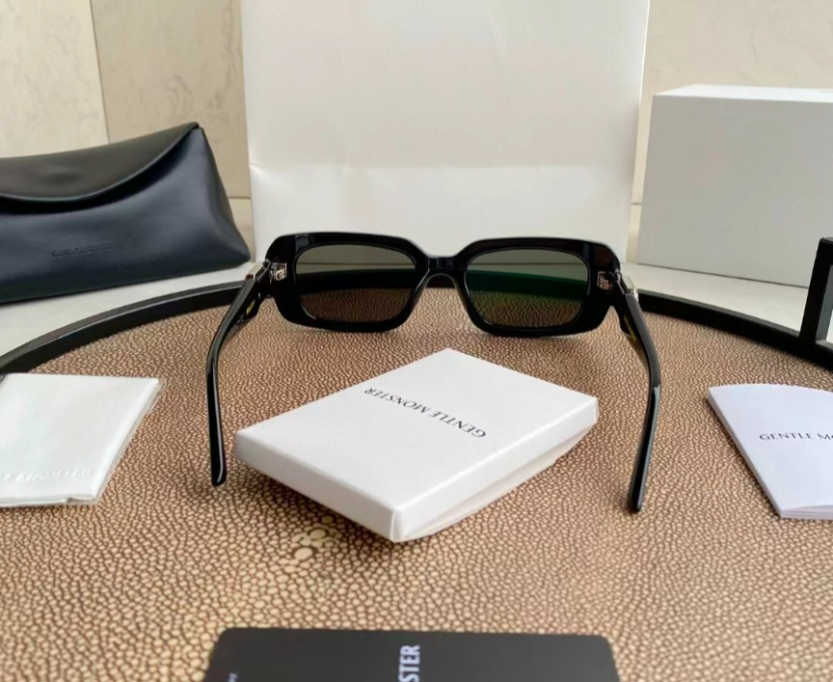 Gentle Monster Phantom 01 Sunglasses Black With Case New | eBay
