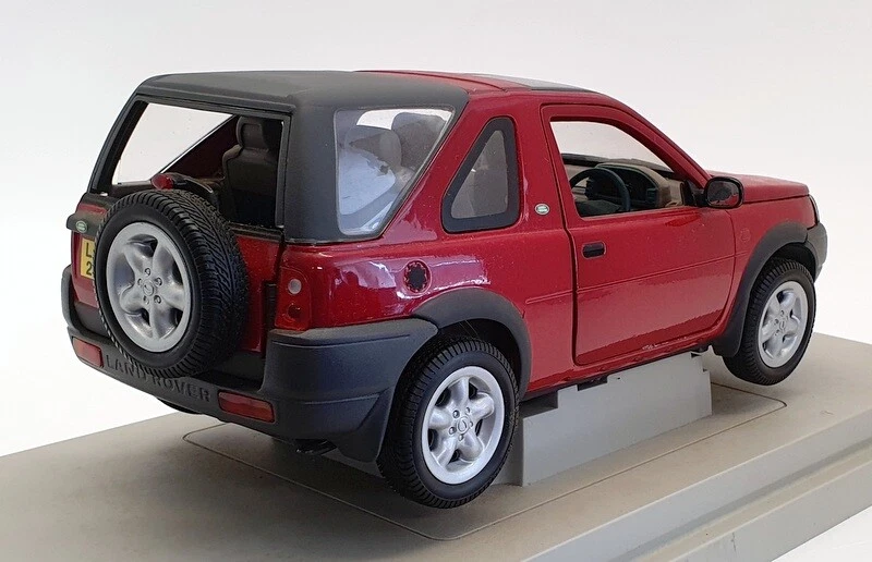 Carro modelo Ertl escala 1/18 7885 - Land Rover Freelander - Vermelho escuro - Imagem 2 de 4