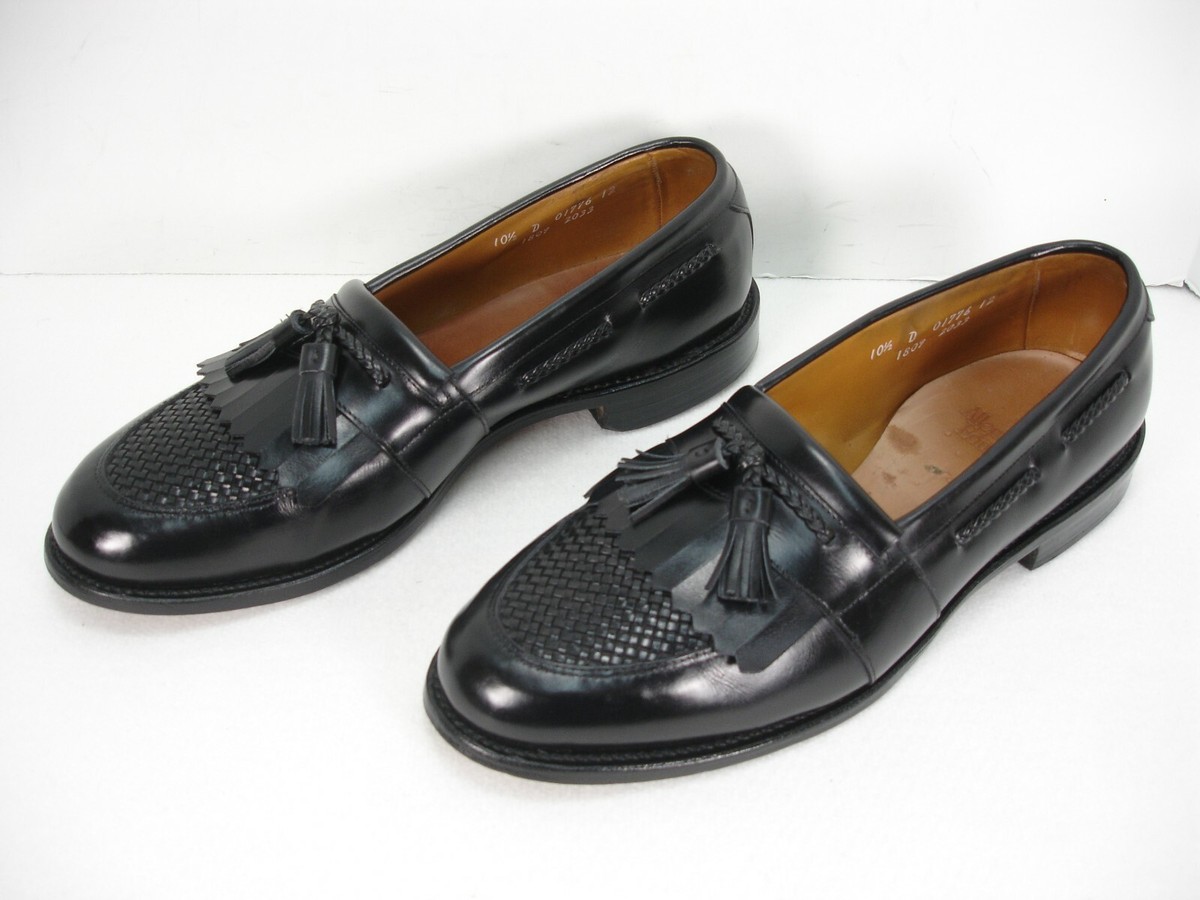 ALLEN EDMONDS CODY BLACK LEATHER WEAVE KILTIE TASSEL LOAFERS  display picture 2