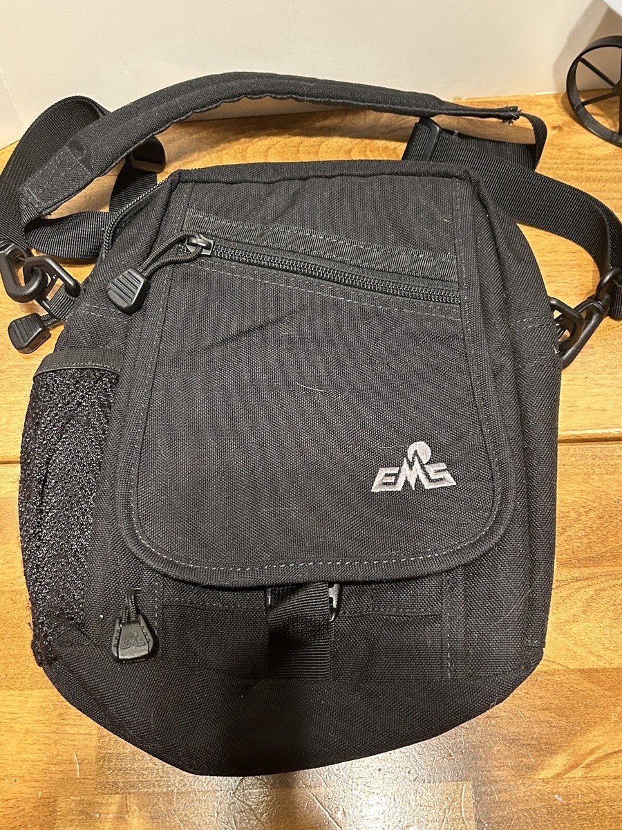 Eastern Mountain Sports Crossbody Bag Purse Organizer Pockets 