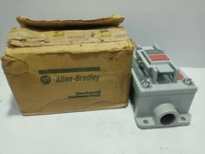 Allen Bradley 800H-2HAMY7 Ser X Start Stop Push Button Assembly 800H-1HZX7 Ser X