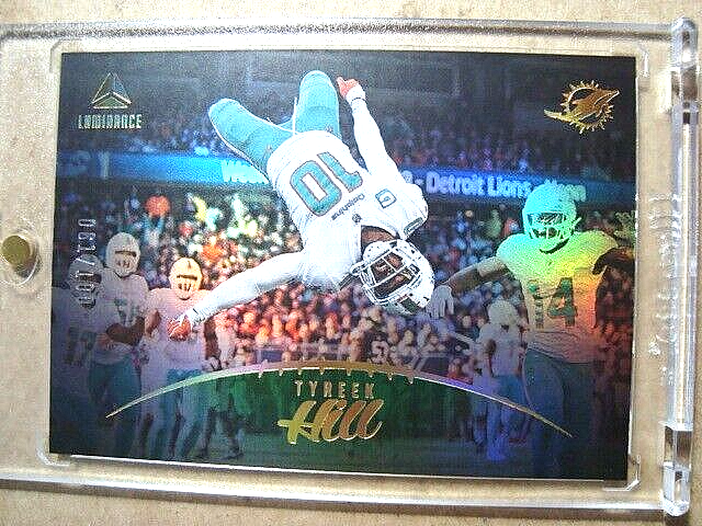 2023 Tyreek Hill Panini Luminance Green Holofoil Backflip /100