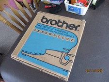 Vintage Brother Deluxe 900 Portable Typewriter With Case and outer box