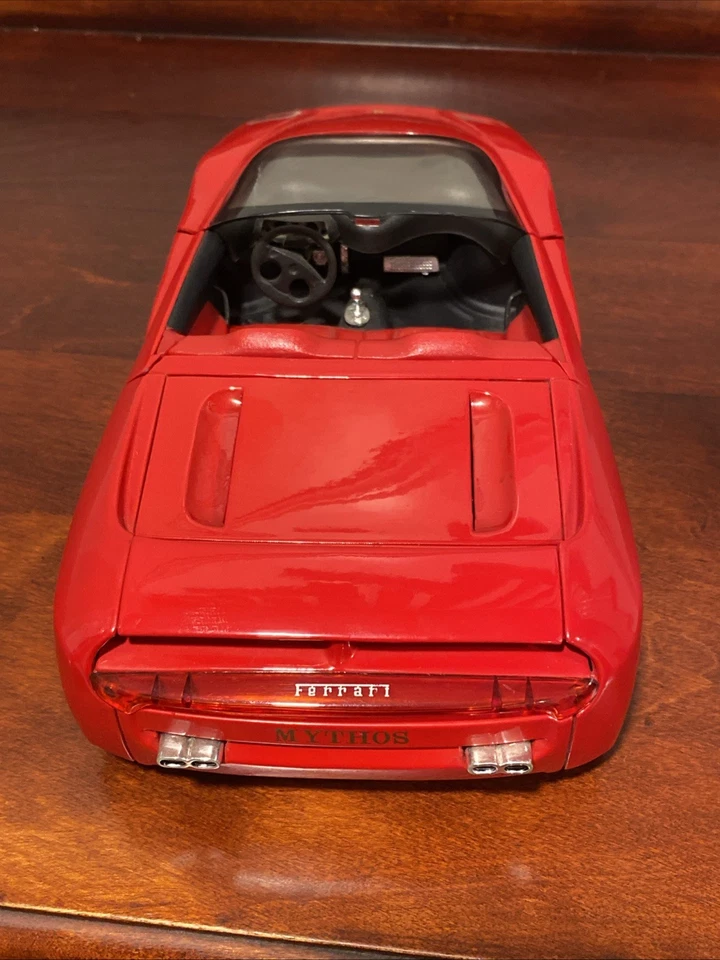 Revell Red Ferrari Mythos Car 1991 Diecast 1:18 Model Convertible - Image 3 of 4