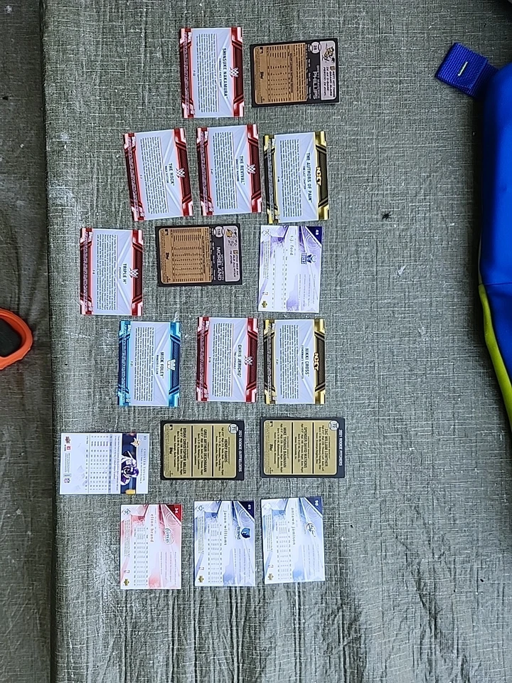 17 tarjetas coleccionables exclusivas de deportes (MLB, WWE y NBA) Foto 2 de 2