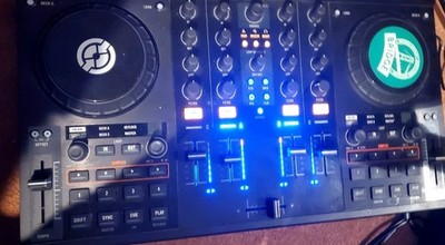Native Instruments TRAKTOR KONTROL S4 MK1 DJ Controller NO AC Adapter AS IS READ