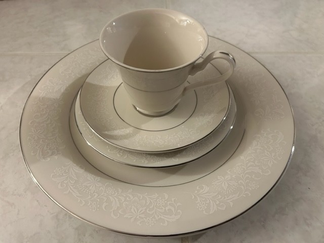 Antique Ivory Fantasy China-(8) 4pc place settings, Platter, Creamer, Sugar-NIB